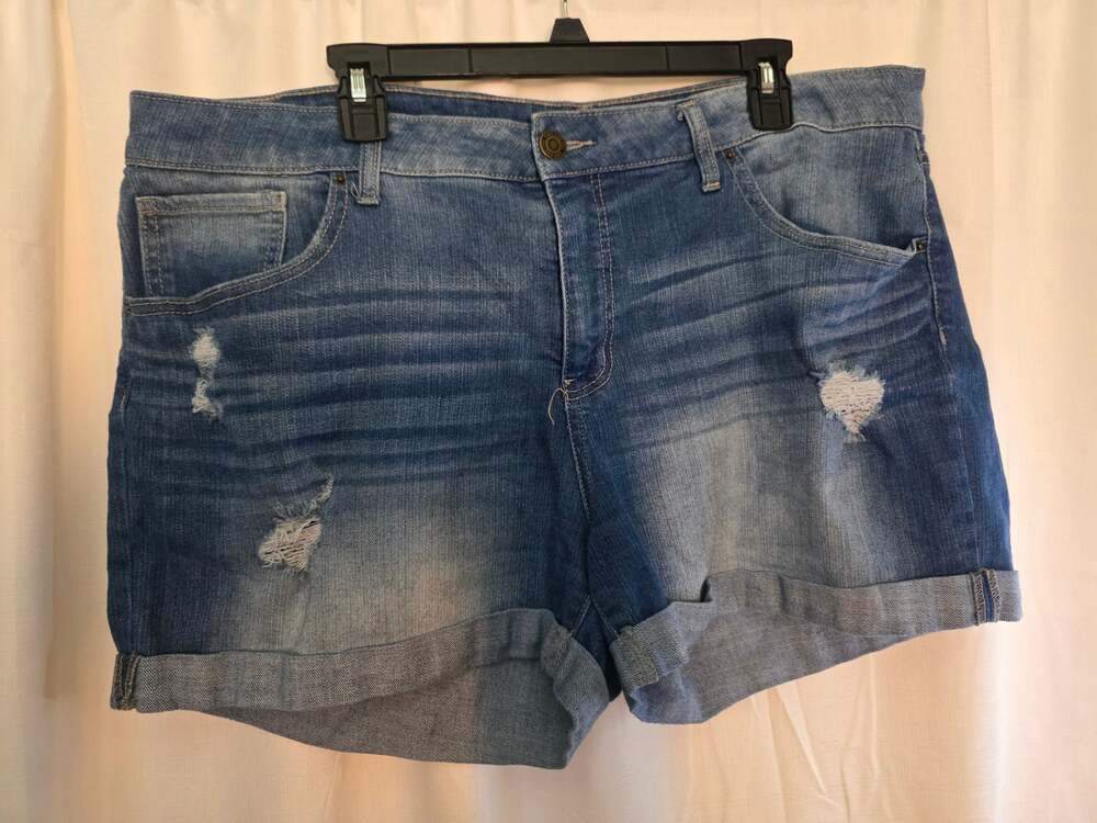 Time and Tru Mid-Rise Distressed Cuffed Denim Shorts Size 20 two pairs